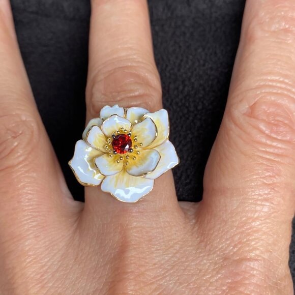 Neiman Marcus 925 Sterling Silver Lotus-White Enamel Flower Statement Ring - Picture 3 of 5